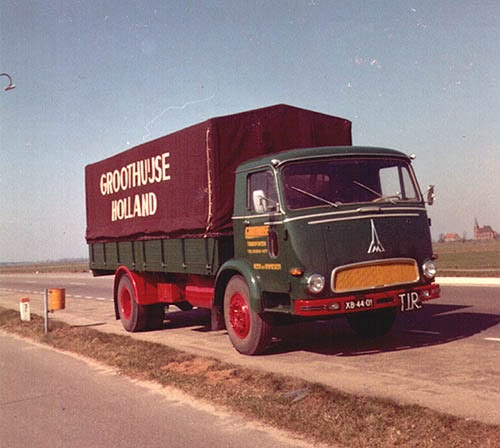 Historische vrachtwagen van Groothuijse Holland